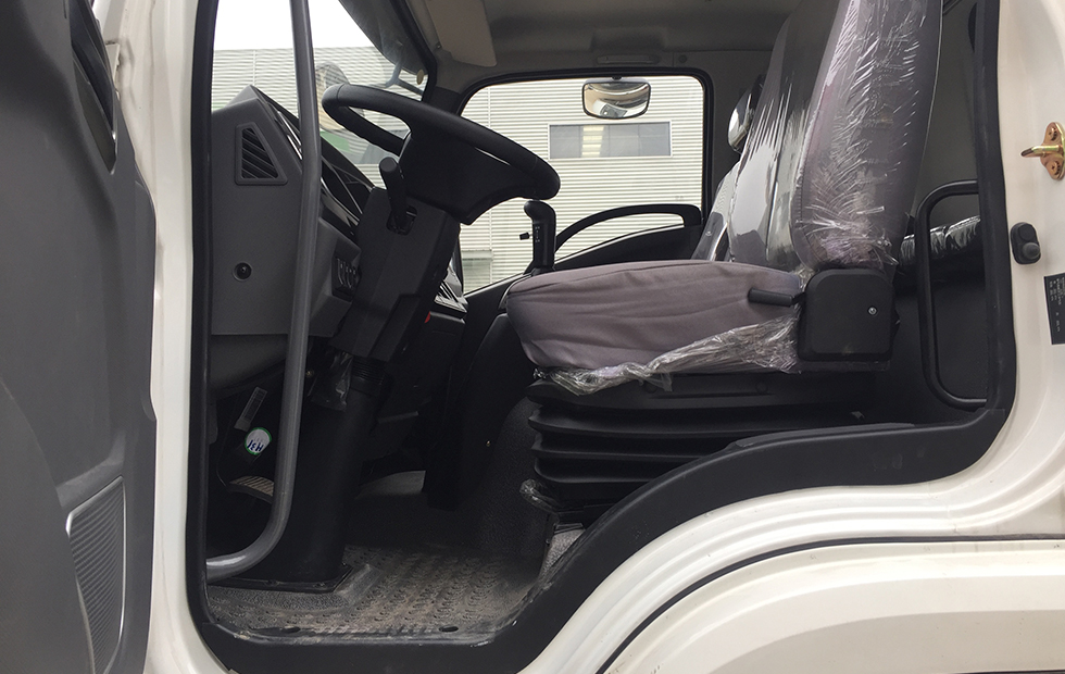齊東方牌CLD5120GXWEQ6型吸污車